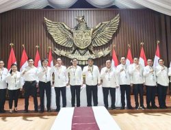 Untuk Masyarakat Minahasa, Bupati Robby Dondokambey Timba Ilmu di Retret Magelang