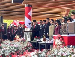 Ketua DPRD Minahasa Bacakan Teks Proklamasi pada Upacara HUT ke-80 RI