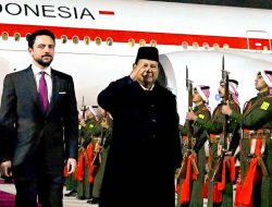 Presiden Prabowo Tiba di Amman, Disambut Putra Mahkota
