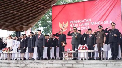 Dengan Tema “Pancasila Pemersatu Bangsa, Fondasi Kedamaian Dunia” Pemkab Minahasa Gelar Upacara Bendera Peringatan Hari Lahir Pancasila